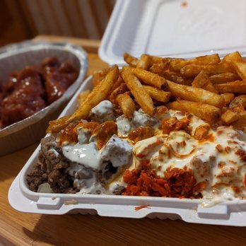 Halal Munchies - Combo platters with double fries and honey bbq wings - Halal Near Me - Fresh Meadows, New York
