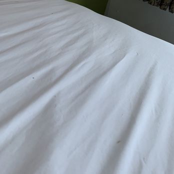 Americas Best Value Inn Boardman - Dirty sheets - Hotels Near Me - Boardman, Oregon
