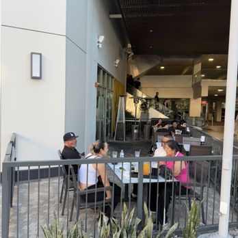 Silverlake Ramen - Patio area - Ramen Near Me - Los Angeles, California Silverlake Ramen - Patio area - Ramen Near Me - Los Angeles, California