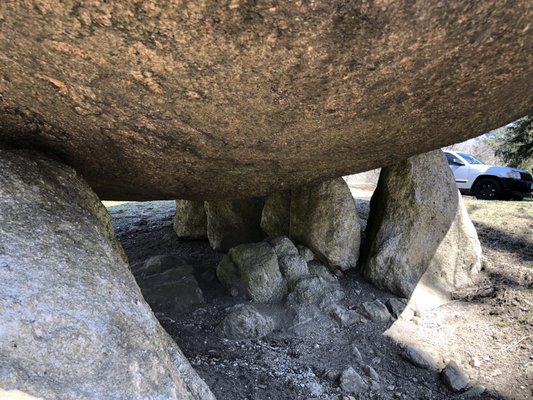 Balanced Rock by null