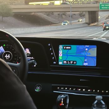Luxe Valley Transportation - Airport Shuttles Near Me