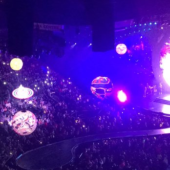 Scotiabank Arena - Stadiums & Arenas Near Me - Toronto, Ontario