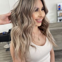 Salon by Kat