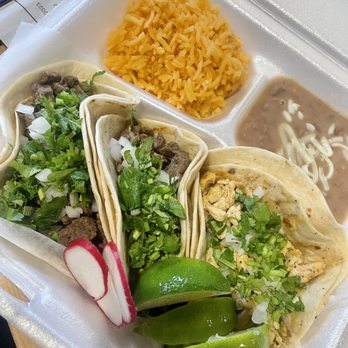 Tortilla - Steak and chicken tacos - Mexican Near Me - Indianapolis, Indiana
