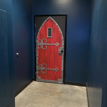 Red Door Escape Room - Red door entrance to escape room - Escape Games Near Me - Oxnard, California Red Door Escape Room - Red door entrance to escape room - Escape Games Near Me - Oxnard, California