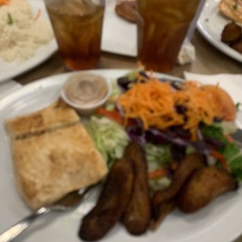 Metropol Restaurant & Bar - Salmon, fried plantains, and a garden salad - Cocktail Bars Near Me - Carolina, Puerto Rico Metropol Restaurant & Bar - Salmon, fried plantains, and a garden salad - Cocktail Bars Near Me - Carolina, Puerto Rico