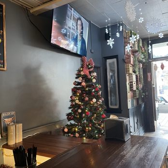 Last Stop Saloon - Cocktail Bars Near Me - Sacramento, California