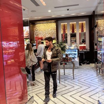 LEGO - Toy Stores Near Me - New York, New York LEGO - Toy Stores Near Me - New York, New York