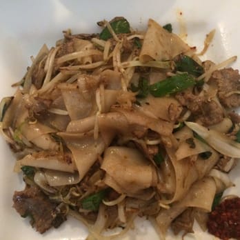 Pho Chau - fried rice noodles with beef! NICE! - Vietnamese Near Me - Rochester, Minnesota Pho Chau - fried rice noodles with beef! NICE! - Vietnamese Near Me - Rochester, Minnesota