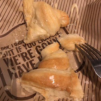 Cheddar's Scratch Kitchen - Croissants - American Near Me - Fort Worth, Texas
