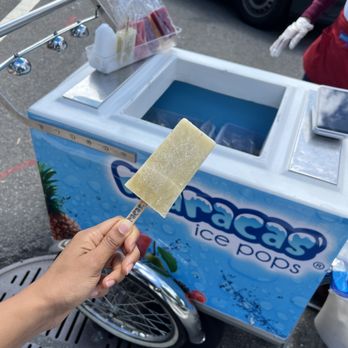 Maracas Ice Pops - Kiwi Ice Pop - Ice Cream & Frozen Yogurt Near Me Maracas Ice Pops - Kiwi Ice Pop - Ice Cream & Frozen Yogurt Near Me