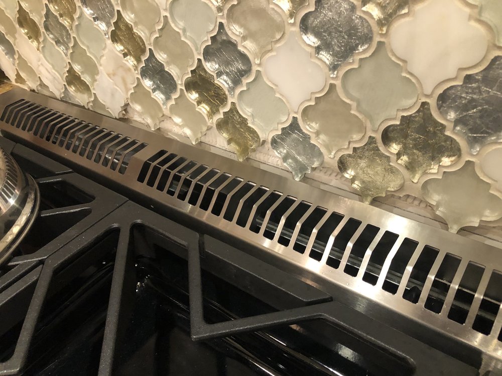 FOOTPRINTS FLOORS WINSTONSALEM TEMP. CLOSED Updated September 2024