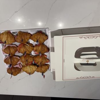 Vanilla Espresso French Café - My selection of 12 mini croissants from the "La Vie en Rose" - Themed Cafes Near Me - Miramar, Florida Vanilla Espresso French Café - My selection of 12 mini croissants from the "La Vie en Rose" - Themed Cafes Near Me - Miramar, Florida