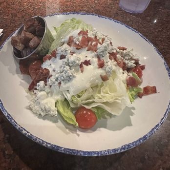 Gastrohub - Wedge salad - Food Court Near Me - Houston, Texas Gastrohub - Wedge salad - Food Court Near Me - Houston, Texas