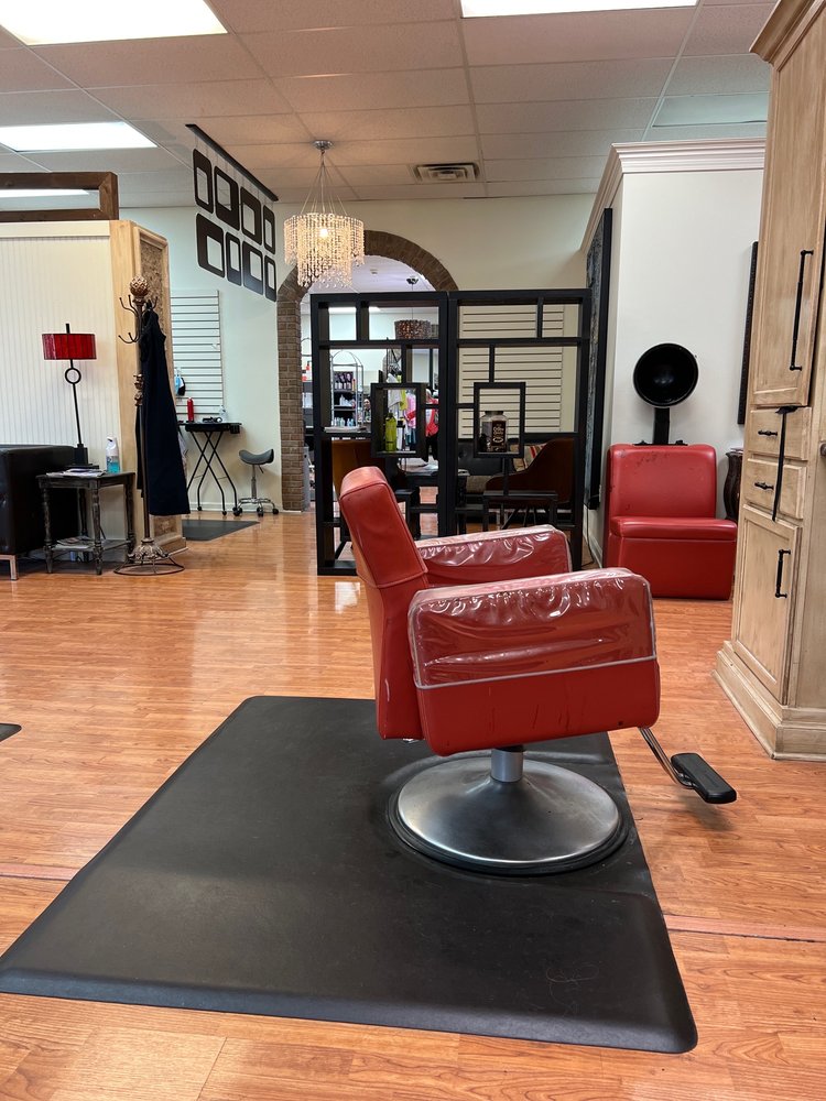 JAGGED EDGE SALON SPA & BOUTIQUE Updated October 2024 500 Southwest