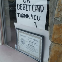 Lynn's Drive-in