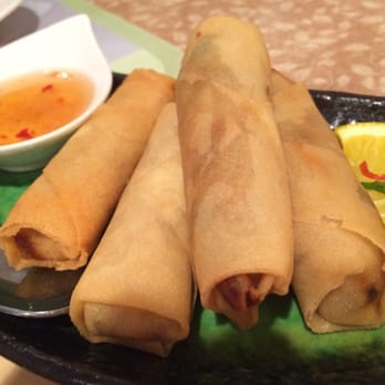 Chang Noi's Authentic Thai Cuisine - Spring rolls, could've had more in the filling though - Thai Near Me - Saint Catharines, Ontario
