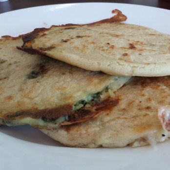 El Papaturro Restaurant - Three pupusa: mixed, cheese & spinach, and green chile. - Salvadoran Near Me - Albuquerque, New Mexico El Papaturro Restaurant - Three pupusa: mixed, cheese & spinach, and green chile. - Salvadoran Near Me - Albuquerque, New Mexico