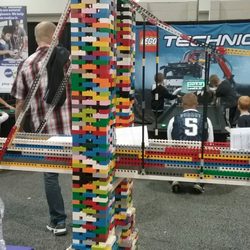 LEGO KidsFest - A movind Lego bridge