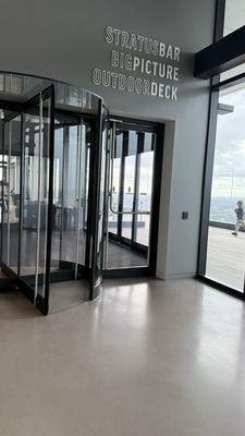 The Stratus - Rooftop Bar Boston by null