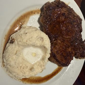LongHorn Steakhouse - American Near Me - Henderson, Nevada