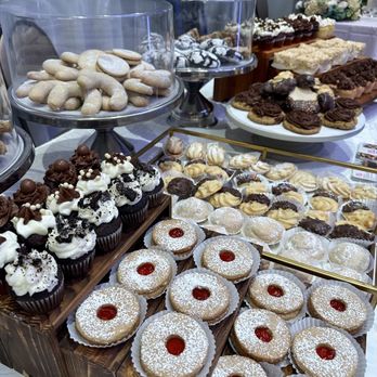 Bake Me A Cake - Bakeries Near Me - Orange City, Florida Bake Me A Cake - Bakeries Near Me - Orange City, Florida