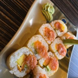 Sun Cuisines - Mango sushi