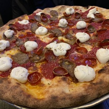 Pizza Rock - New Yorker Pizza - Pizza Near Me - Henderson, Nevada Pizza Rock - New Yorker Pizza - Pizza Near Me - Henderson, Nevada