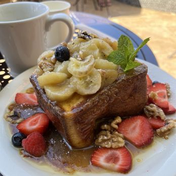 Urth Caffe - King French toast is huge!  Can be shared. - Coffee & Tea Near Me - Laguna Beach, California