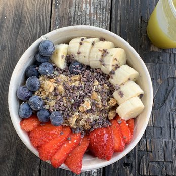 The Truck Stop - Acai Bowl - Food Trucks Near Me - Culver City, California