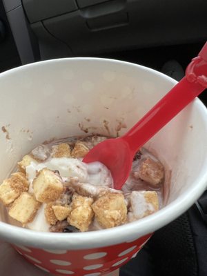 Toppings Yogurt by null
