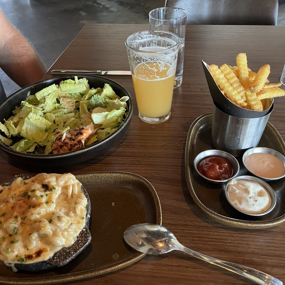 Aftermath Kitchen & Bar - Aftermac' Frites Streets Potato Chips Aftermath Ceasar Salad Hazy IPA - New American Near Me - Phoenix, Arizona Aftermath Kitchen & Bar - Aftermac' Frites Streets Potato Chips Aftermath Ceasar Salad Hazy IPA - New American Near Me - Phoenix, Arizona