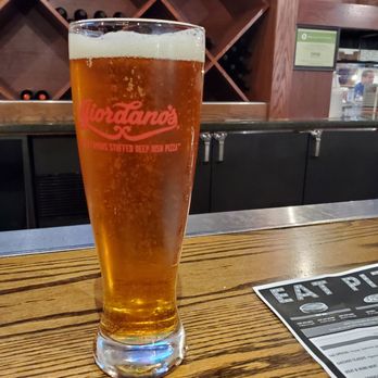 Giordano's - Pizza Near Me - Chicago, Illinois