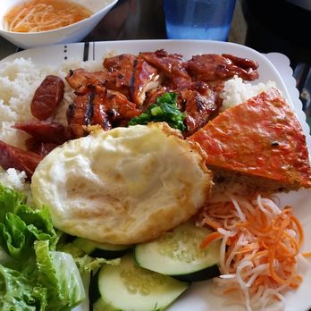Pho Vina - Broken rice plate with charbroiled chicken, sausage, baked egg, and fried egg - Vietnamese Near Me - Pomona, California