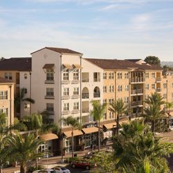 Reata at Oakbrook Village Apartments