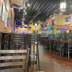 Clementine Cafe - Fun atmosphere!