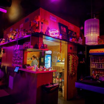 Bon Délire - a bar with neon lights - Bars Near Me - Montreal, Quebec Bon Délire - a bar with neon lights - Bars Near Me - Montreal, Quebec