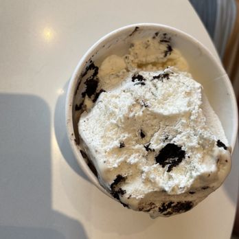 Blue Cow Ice Cream - Oreo - Ice Cream & Frozen Yogurt Near Me - Virginia Beach, Virginia Blue Cow Ice Cream - Oreo - Ice Cream & Frozen Yogurt Near Me - Virginia Beach, Virginia