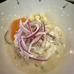 Ceviche de pescado (fish ceviche)