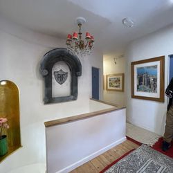 2nd level foyer