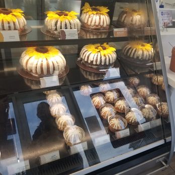 Nothing Bundt Cakes - Bakeries Near Me - Bee Cave, Texas
