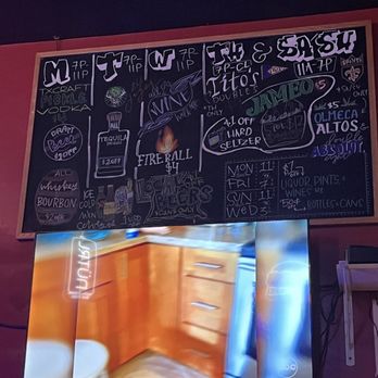 The Evangeline Lounge - Daily drink specials for the week - Lounges Near Me - New Orleans, Louisiana The Evangeline Lounge - Daily drink specials for the week - Lounges Near Me - New Orleans, Louisiana