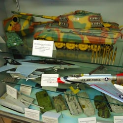 AAA Hobbies and Crafts - Trumpeter Models.