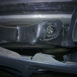 Before : Wrecked bumper and trailer tow bar and plug.
