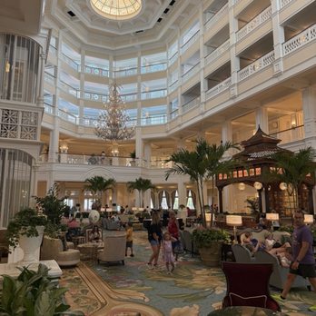 Grand Floridian Cafe - The lobby - Cafes Near Me - Lake Buena Vista, Florida