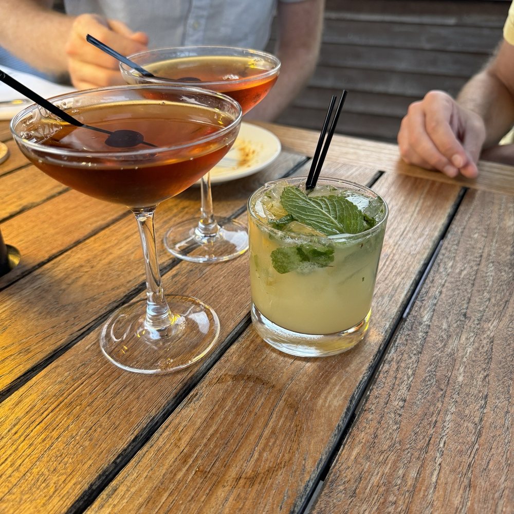 Daedalus Restaurant - Whiskey smash, Manhattan x 2 - Pubs Near Me - Cambridge, Massachusetts Daedalus Restaurant - Whiskey smash, Manhattan x 2 - Pubs Near Me - Cambridge, Massachusetts