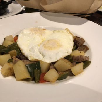 City Cellar - Brisket hash - Wine Bars Near Me - Westbury, New York City Cellar - Brisket hash - Wine Bars Near Me - Westbury, New York