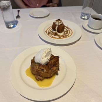 Ellerbe Fine Foods - Maw Maw's Bread Pudding (delicious!!) Pumpkin spice cake (also delicious!!) - Southern Near Me - Fort Worth, Texas Ellerbe Fine Foods - Maw Maw's Bread Pudding (delicious!!) Pumpkin spice cake (also delicious!!) - Southern Near Me - Fort Worth, Texas
