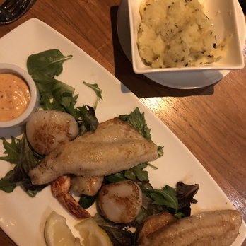 The Grandview Restaurant - Seafood platter - New American Near Me - Lake Geneva, Wisconsin