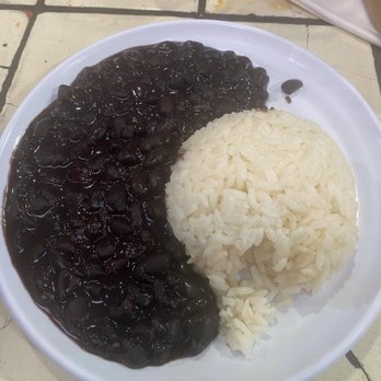 Chichen Itza Restaurant - Rice and Beans - Mexican Near Me - Los Angeles, California Chichen Itza Restaurant - Rice and Beans - Mexican Near Me - Los Angeles, California